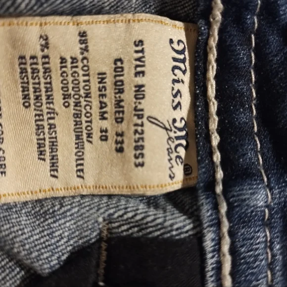 Miss Me Blue Jeans with Red and Gold Embroidery - Picture 3 of 8